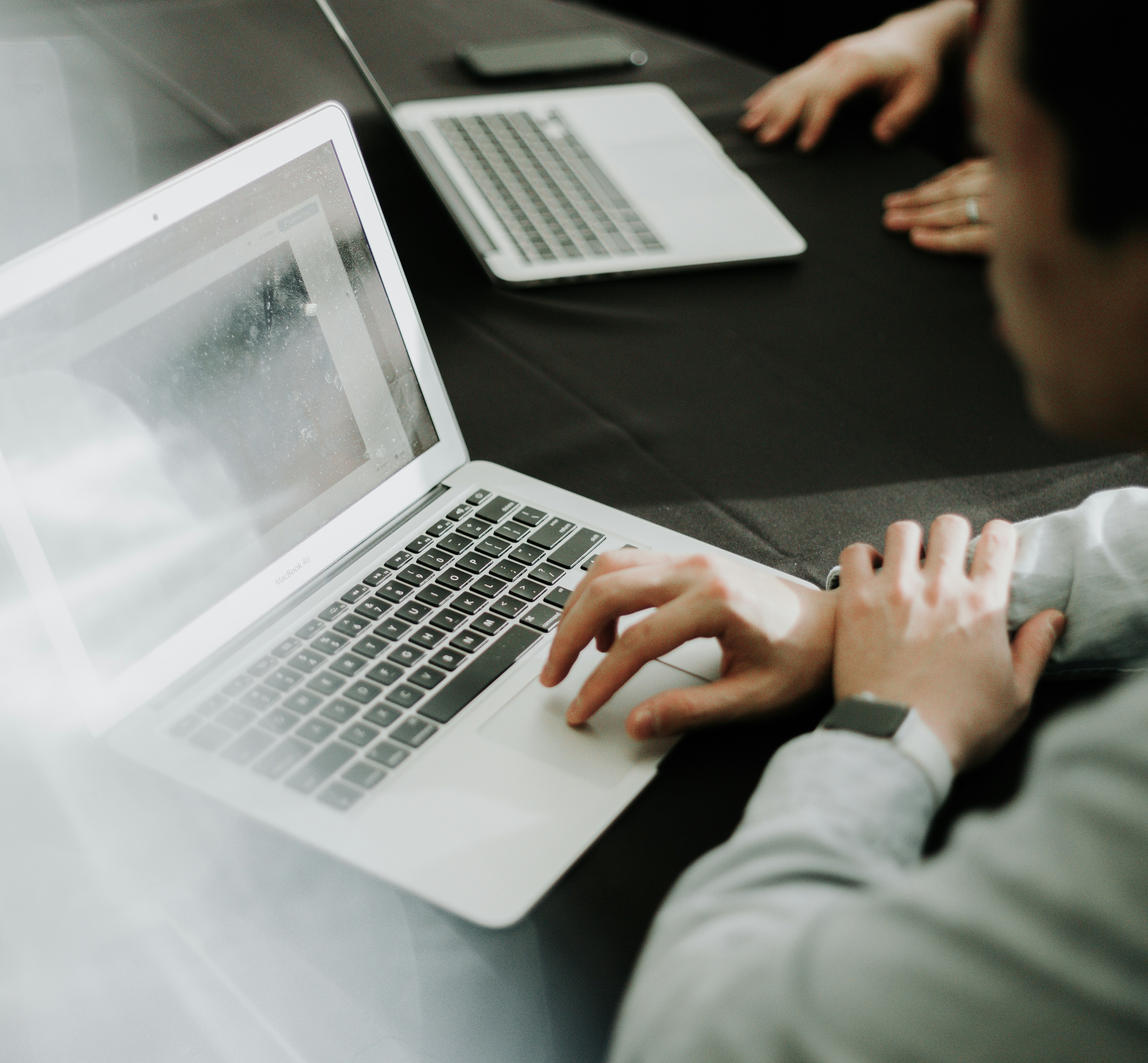 Answer NEXT doradztwo biznesowe dla właścicieli firm rozważających sprzedaż spółki oraz zmianę struktury właścicielskiej